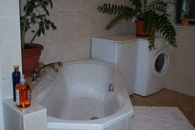 Basic Tek Büyük Yataklı Oda