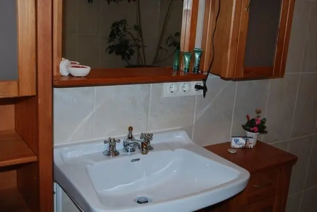 Basic Tek Büyük Yataklı Oda