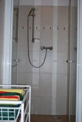 Basic Tek Büyük Yataklı Oda