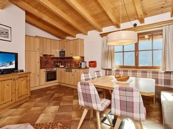 Ev, 4 Yatak Odası, Sauna, Dağ Manzaralı