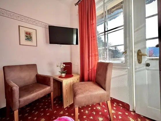 Tek Büyük Yataklı Oda, Balkon