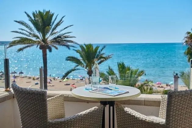 Tek Büyük Yataklı Oda, Balkon, Deniz Manzaralı