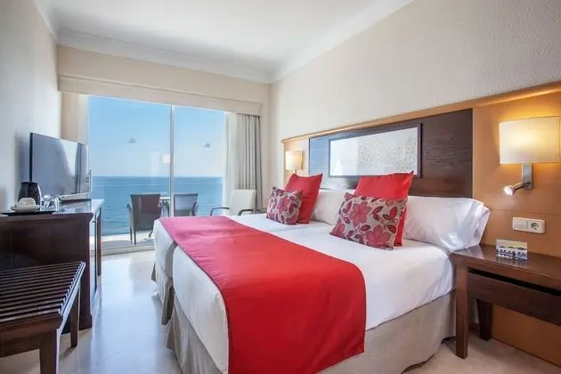 Tek Büyük Yataklı Oda, Balkon, Okyanus Manzaralı