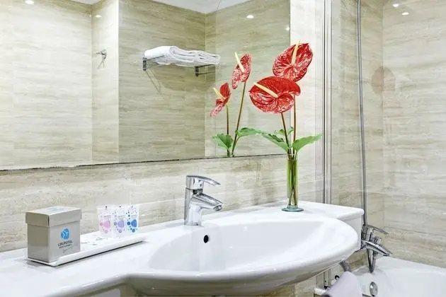 Tek Büyük Yataklı Oda, Balkon