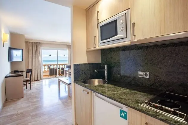 Apart Daire, 1 Yatak Odası, Teras, Deniz Manzaralı (2 Adults + 1 Child)