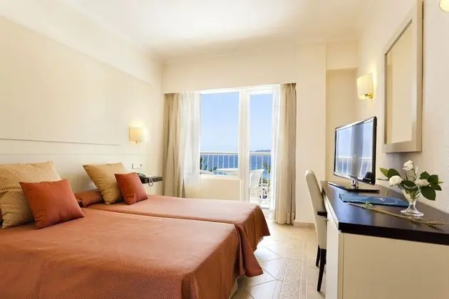 Büyük Yataklı Tek Kişilik Oda, Balkon, Deniz Manzaralı