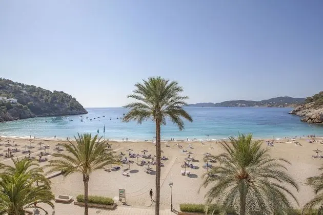 Büyük Yataklı Tek Kişilik Oda, Balkon, Deniz Manzaralı