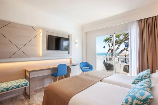 Büyük Yataklı Tek Kişilik Oda, Balkon, Deniz Manzaralı