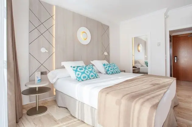 Tek Büyük Yataklı Oda, Balkon (2 adults + 1 child)