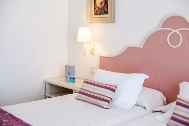Süit, Balkon, Bahçe Manzaralı (2 adults + 2 children)