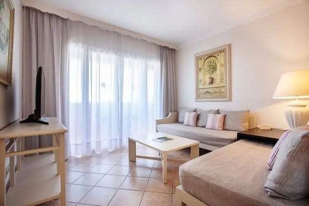 Süit, Balkon, Bahçe Manzaralı (2 adults + 2 children)