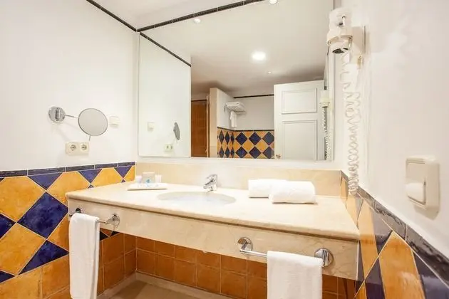 Süit, Balkon, Bahçe Manzaralı (2 adults + 2 children)