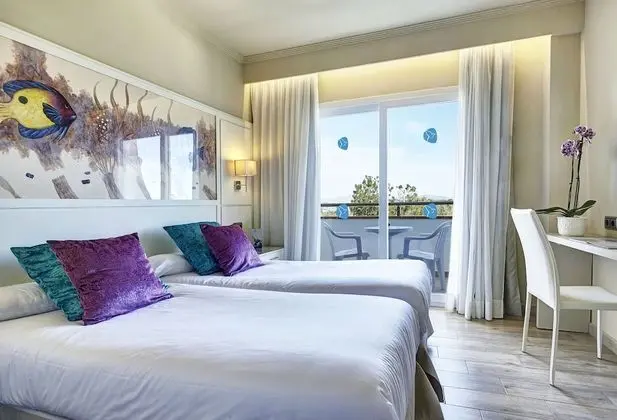 Tek Büyük Yataklı Oda, Balkon