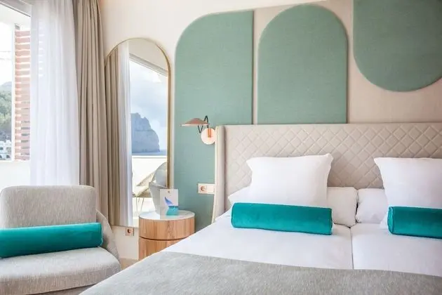 Büyük Yataklı Tek Kişilik Oda, Balkon, Deniz Manzaralı