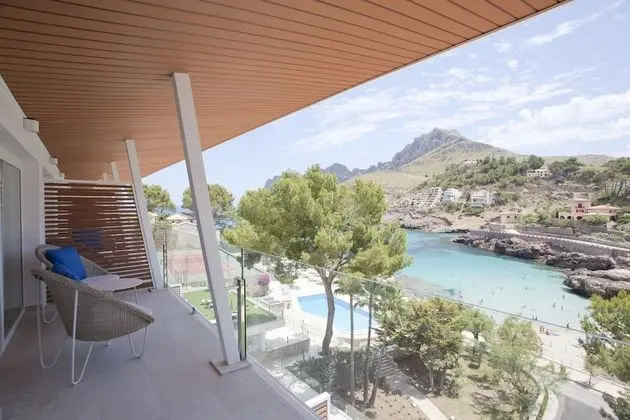 Süit, Deniz Manzaralı (2 adults + 2 children)