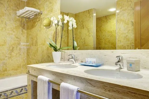 Apart Daire, 1 Yatak Odası, Balkon, Kısmi Deniz Manzaralı (2 adults + 1 child)