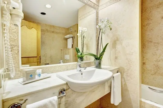 Standard Tek Büyük Yataklı Oda, Balkon, Deniz Manzaralı