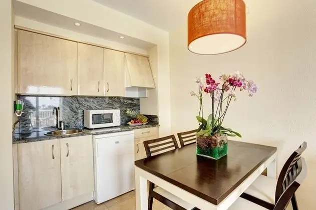 Apart Daire, 1 Yatak Odası, Kısmi Deniz Manzaralı (2 Adults + 1 Child)