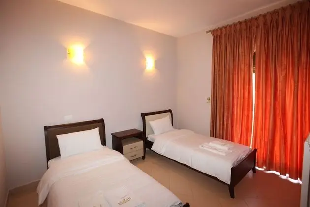 İki Ayrı Yataklı Oda