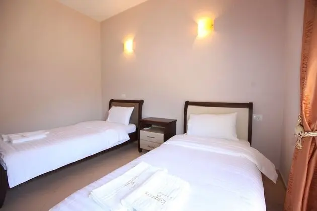 İki Ayrı Yataklı Oda