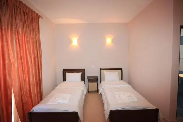 İki Ayrı Yataklı Oda