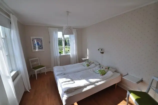 Tek Büyük Yataklı Oda, Ortak Banyo