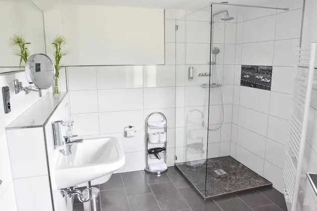 Junior Tek Büyük Yataklı Oda