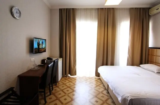Tek Büyük Yataklı Oda, Şehir Manzaralı