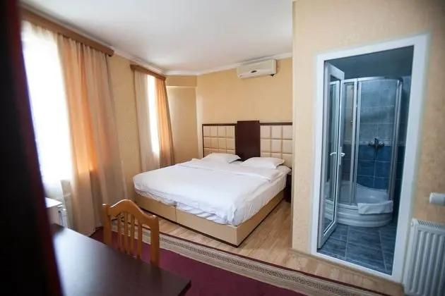 Tek Büyük Yataklı Oda, Şehir Manzaralı