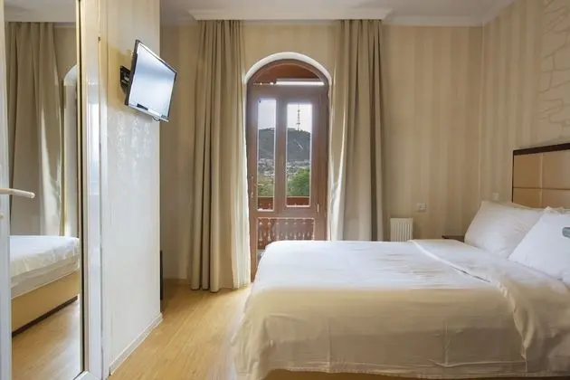 Tek Büyük Yataklı Oda, Şehir Manzaralı