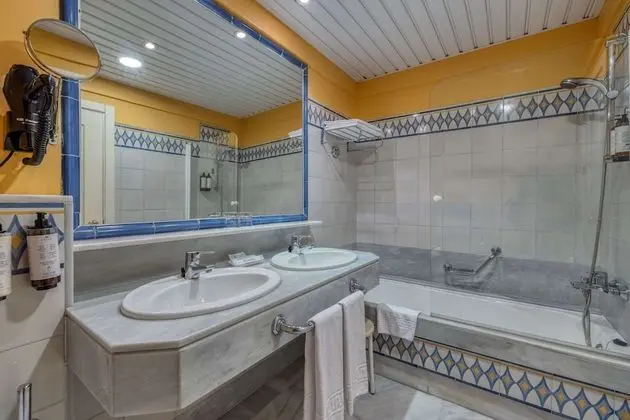 Superior Tek Büyük Yataklı Oda