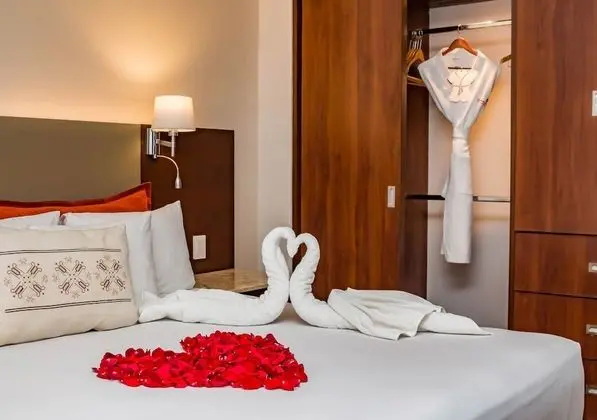 One bedroom Suite with two double beds