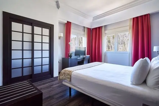 Tek Büyük veya İki Ayrı Yataklı Oda