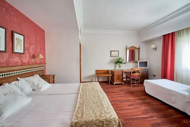 Tek Büyük Yataklı Oda (with extra bed)