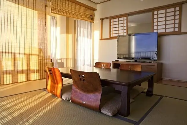 Traditional Süit, Okyanusa Sıfır (4 adults, 2 beds +2 Japanese Futons)