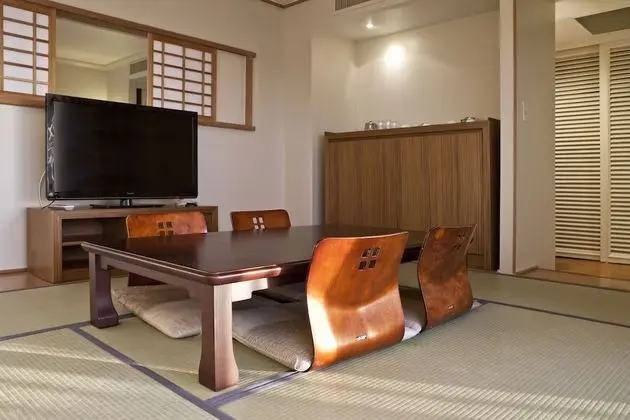 Traditional Süit, Okyanusa Sıfır (4 adults, 2 beds +2 Japanese Futons)