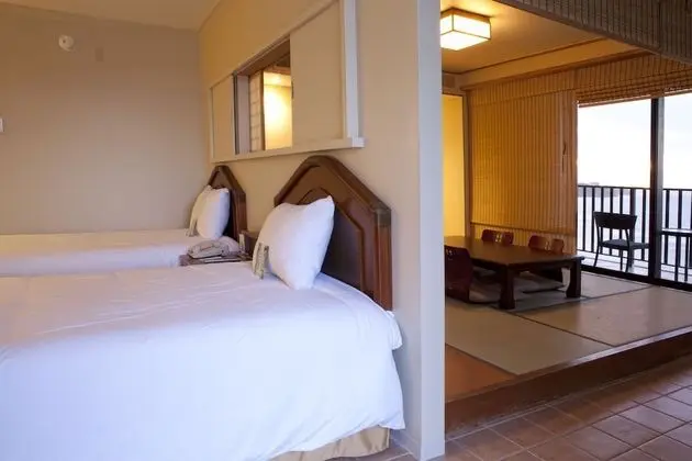 Traditional Süit, Okyanusa Sıfır (4 adults, 2 beds +2 Japanese Futons)