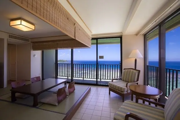 Traditional Süit, Okyanusa Sıfır (4 adults, 2 beds +2 Japanese Futons)