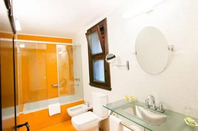Deluxe Tek Büyük veya İki Ayrı Yataklı Oda