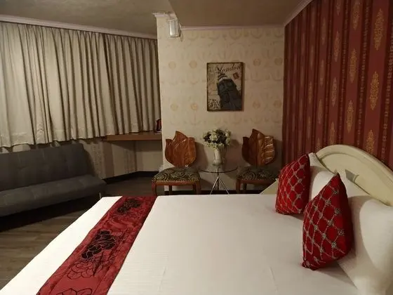 Elite Tek Büyük Yataklı Oda