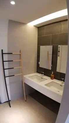 Design Villa, Ortak Banyo