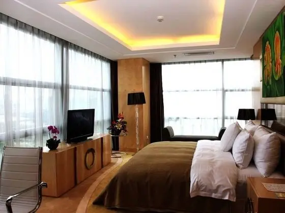 Deluxe Tek Büyük Yataklı Oda