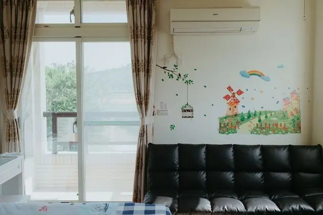 Deluxe Üç Kişilik Oda, Balkon, Avlu