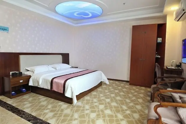 Deluxe Tek Büyük Yataklı Oda