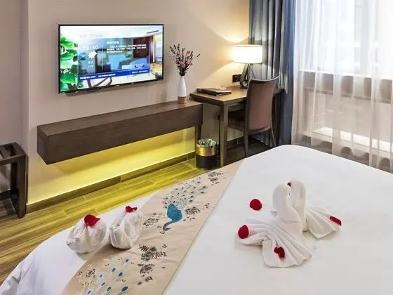 Deluxe Tek Büyük Yataklı Oda