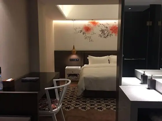 Comfort Tek Büyük Yataklı Oda