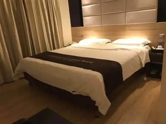 Tek Büyük Yataklı Oda, Penceresiz