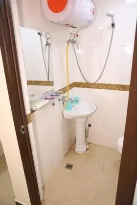 Economy Tek Büyük Yataklı Oda