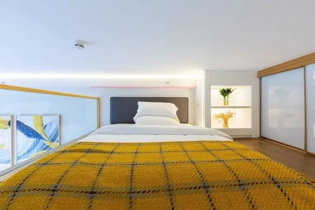 City Çatı Katı (Loft), 2 Büyük (Queen) Boy Yatak