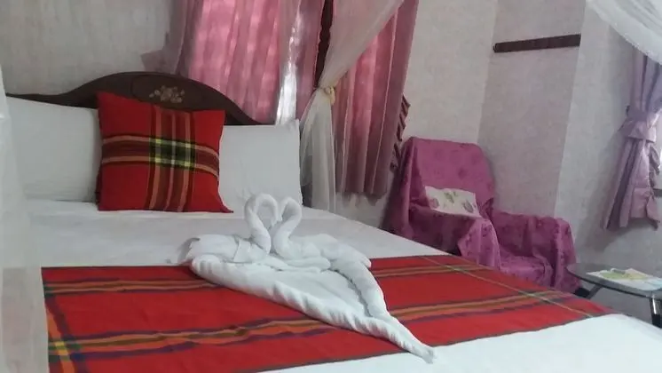 Tek Büyük Yataklı Oda, 1 Çift Kişilik Yatak